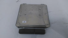 Load image into Gallery viewer, ECU ECM COMPUTER Audi A4 A5 2012 12 - MM1518667
