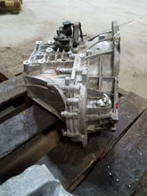 Load image into Gallery viewer, Transmission Kia Forte 2019 - MM1519719
