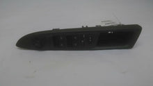 Load image into Gallery viewer, Window Switch Chevrolet Spark 2019 - MM1522088
