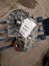 Load image into Gallery viewer, Transfer Case  INFINITI QX56 2013 - MM1522657
