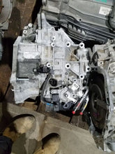 Load image into Gallery viewer, Transmission Kia Forte 2017 - MM1526248
