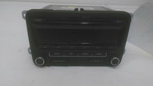 Load image into Gallery viewer, RADIO Volkswagen Golf Golf GTI 2012 12 2013 13 2014 14  AM FM CD MP3 - MM1529203
