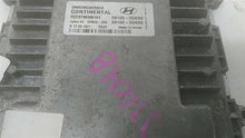 Load image into Gallery viewer, ECU ECM Computer Hyundai Santa Fe 2017 - MM1529463
