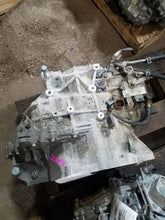 Load image into Gallery viewer, Transmission Hyundai Santa Fe 2017 - MM1529467
