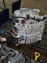 Load image into Gallery viewer, TRANSMISSION Hyundai Accent 2015 15 2016 16 2017 17 - MM1538599
