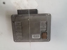 Load image into Gallery viewer, TRANSFER CASE CONTROL MODULE COMPUTER Cayenne 08 09 10 - MM1539503
