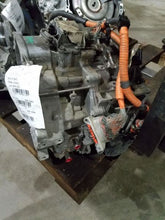 Load image into Gallery viewer, TRANSMISSION CT200H Prius Prius V 2010-2017 VIN DP/DU - MM1562137
