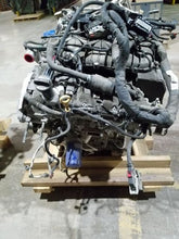 Load image into Gallery viewer, Engine Motor Chevrolet Traverse 2018 - MM1566507
