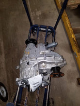Load image into Gallery viewer, Transfer Case Nissan Armada 2019 - MM1574914
