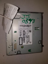 Load image into Gallery viewer, RADIO Lacrosse Regal Verano SRX Camaro Cruze Equinox Orlando Terrain 9-5 10-12 - MM1575409
