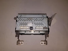 Load image into Gallery viewer, Radio Nissan Titan 2017 - MM1612450
