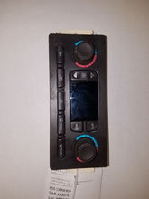 Load image into Gallery viewer, FRONT TEMPERATURE CONTROLS Rainier Trailblazer Trailblazer Ext 03-04 - MM1616134

