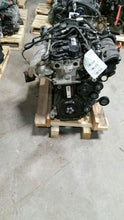 Load image into Gallery viewer, ENGINE Volkswagen Beetle Jetta Rabbit golf 05 06 07 08 09 10 11 2.5L - MM1630428
