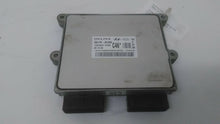 Load image into Gallery viewer, ECU ECM COMPUTER Sedona Entourage 2006 06 2007 07 2008 08 2009 09 - MM1641710
