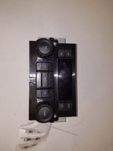 Load image into Gallery viewer, Radio  FORD F350SD PICKUP 2018 - MM1646494
