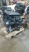 Load image into Gallery viewer, ENGINE MOTOR QX60 Pathfinder 2015 15 2016 16 3.5L VIN A - MM1646956
