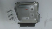 Load image into Gallery viewer, ECU ECM COMPUTER Hyundai Elantra 2018 18 - MM1648101
