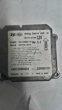 Load image into Gallery viewer, AIR BAG CONTROL MODULE COMPUTER Tiburon 2007 07 2008 08 - MM1670570
