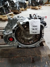 Load image into Gallery viewer, Transmission Isuzu Optima 2017 - MM1685595
