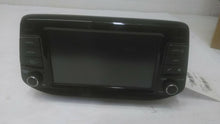Load image into Gallery viewer, Radio Hyundai Elantra 2018 - MM1689911
