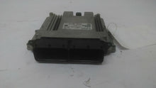 Load image into Gallery viewer, ECU ECM Computer Hyundai Elantra 2018 - MM1689922
