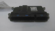 Load image into Gallery viewer, ECU ECM COMPUTER Mazda 3 2014 14 - MM1690279

