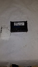 Load image into Gallery viewer, TRANSFER CASE CONTROL MODULE COMPUTER Avalanche 1500 Avalanche 03-07 - MM1697999
