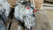 Load image into Gallery viewer, Transmission Hyundai Elantra 2017 - MM1700031
