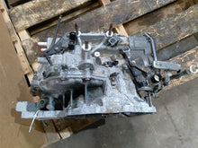 Load image into Gallery viewer, Transmission Mitsubishi Outlander 2013 - MM1719810
