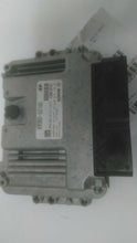 Load image into Gallery viewer, ECU ECM Computer Hyundai Veloster 2016 - MM1738797
