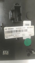 Load image into Gallery viewer, RADIO Chevrolet Equinox 2010 10 2011 11  AM FM CD - MM1740025
