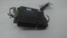 Load image into Gallery viewer, ECU ECM COMPUTER Pontiac Vibe 2009 09 - MM1758103
