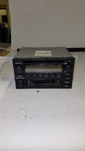 Load image into Gallery viewer, RADIO 4Runner Camry Sienna 2000 00 2001 01 2002 02 - MM1761775
