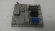 Load image into Gallery viewer, ECU ECM Computer GMC Terrain 2020 - MM1771022
