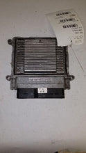 Load image into Gallery viewer, ECU ECM COMPUTER Kia Rondo 2007 07 2008 08 - MM1796157
