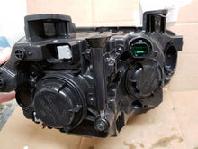 Load image into Gallery viewer, Headlight Lamp Assembly Hyundai Venue 2020 - MM1811196
