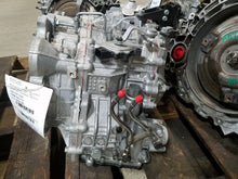 Load image into Gallery viewer, Transmission Hyundai Venue 2020 - MM1811211
