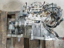 Load image into Gallery viewer, Transmission Mitsubishi Outlander 2003 - MM1898500
