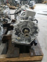 Load image into Gallery viewer, Transmission Volkswagen Touareg 2012 - MM1922652
