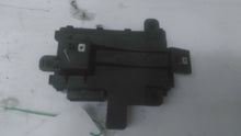 Load image into Gallery viewer, BODY CONTROL MODULE BCM COMPUTER Lacrosse Allure Grand Prix 05-09 - MM1932549
