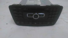 Load image into Gallery viewer, Radio  MERCEDES GLA-CLASS 2015 - MM1934281
