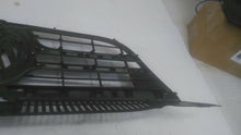 Load image into Gallery viewer, GRILLE Volkswagen Tiguan 2009 09 2010 10 2011 11 - MM1934351
