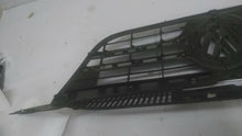 Load image into Gallery viewer, GRILLE Volkswagen Tiguan 2009 09 2010 10 2011 11 - MM1934351
