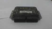 Load image into Gallery viewer, ECU ECM COMPUTER Volvo S40 V40 2004 04 - MM1946749
