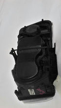 Load image into Gallery viewer, Headlight Lamp Assembly Land Rover LR2 2013 - MM1995072
