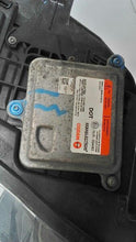 Load image into Gallery viewer, Headlight Lamp Assembly Land Rover LR2 2013 - MM1995072
