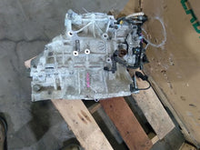 Load image into Gallery viewer, Transmission Kia Sorento 2017 - MM2033365
