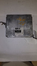 Load image into Gallery viewer, ECU ECM COMPUTER Toyota Sienna 2004 04 - MM2044078
