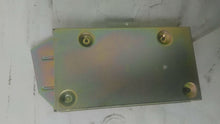 Load image into Gallery viewer, AMPLIFIER Chevrolet Corvette 97 98 99 00 01 02 03 04 - MM2048701
