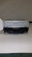 Load image into Gallery viewer, Radio Dodge 300C 2014 - MM2055191
